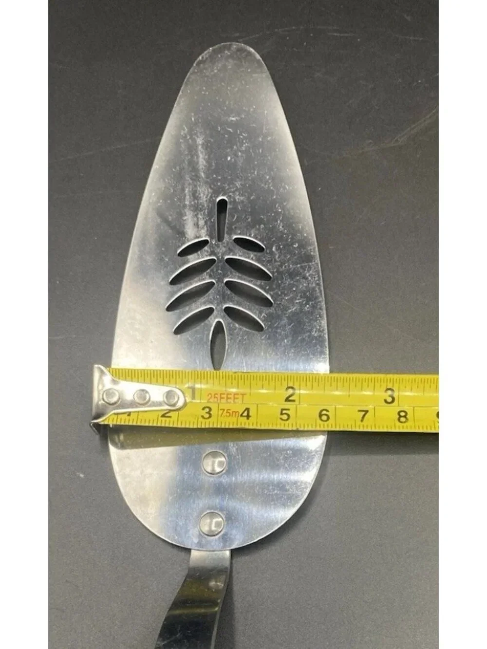 Vintage Flint Arrowhead Stainless Steel Wheat Handle Heavy Duty Pie Cake Server